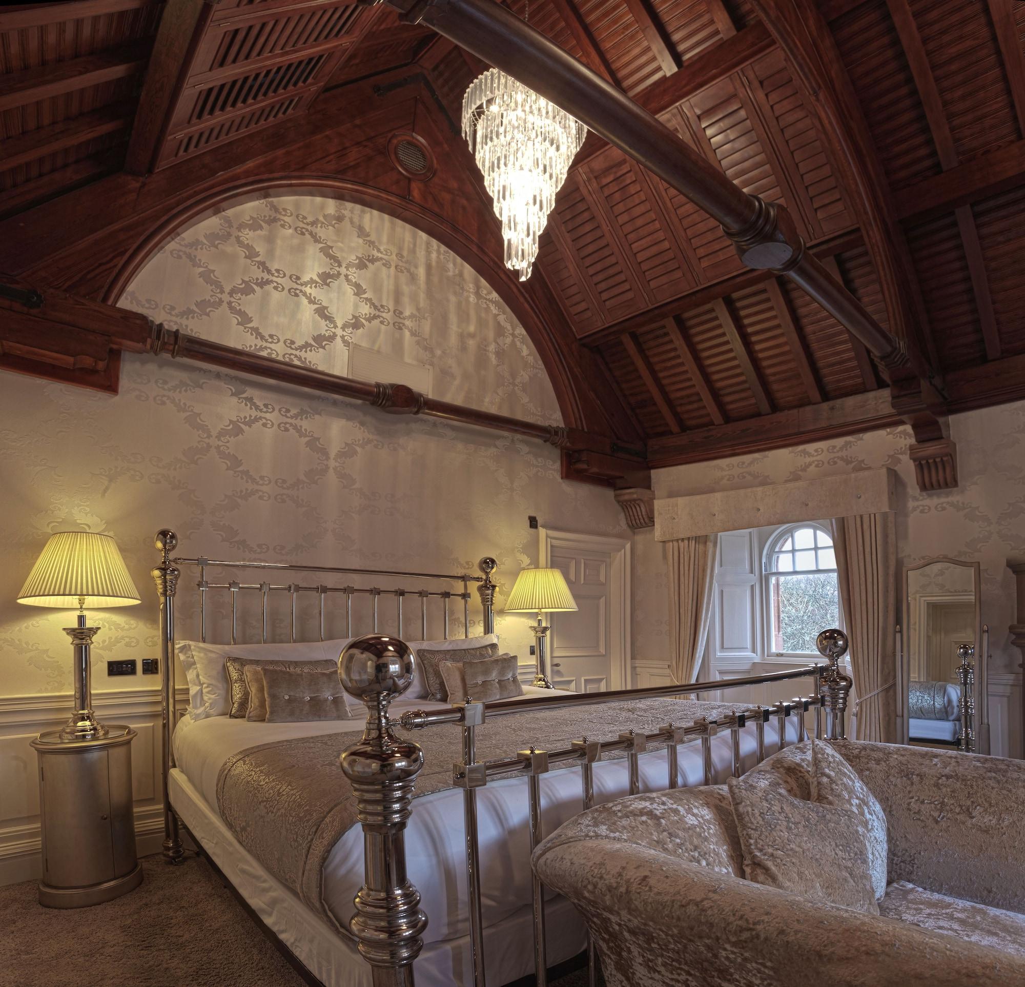 Fonab Castle Hotel Pitlochry Esterno foto The bathroom