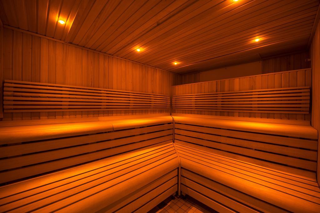 Fonab Castle Hotel Pitlochry Esterno foto A Finnish sauna