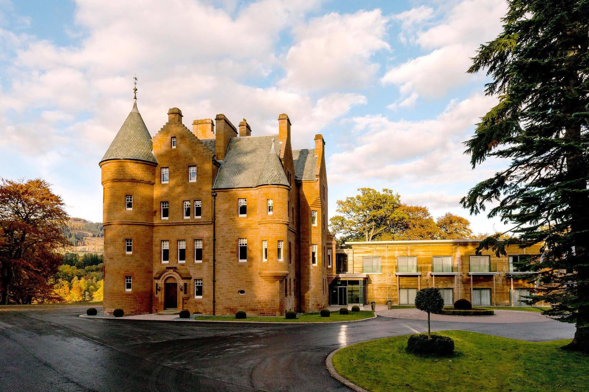 Fonab Castle Hotel Pitlochry Esterno foto The former school building