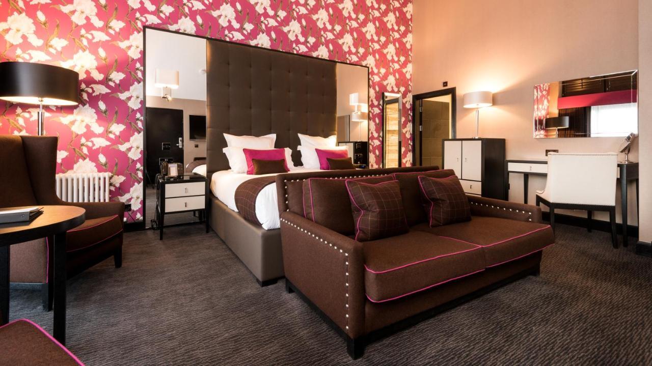 Fonab Castle Hotel Pitlochry Esterno foto A suite at the hotel